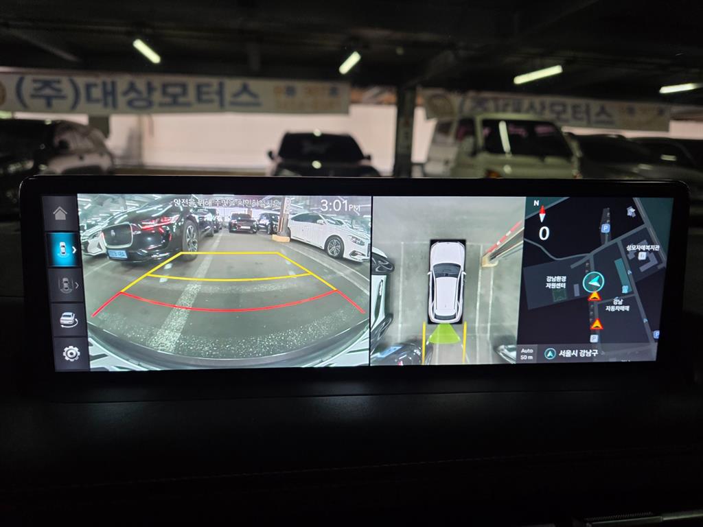 Genesis GV70 - Vista 8