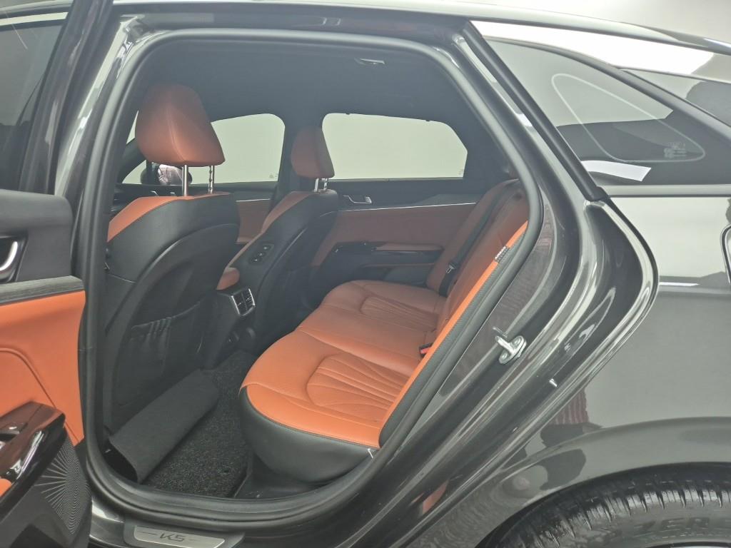 KIA K5 - Vista 12