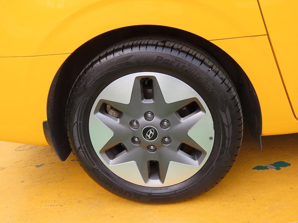 HYUNDAI Staria 2025 Amarillo - Importación desde Corea - HF Imports Iquique - Foto 20