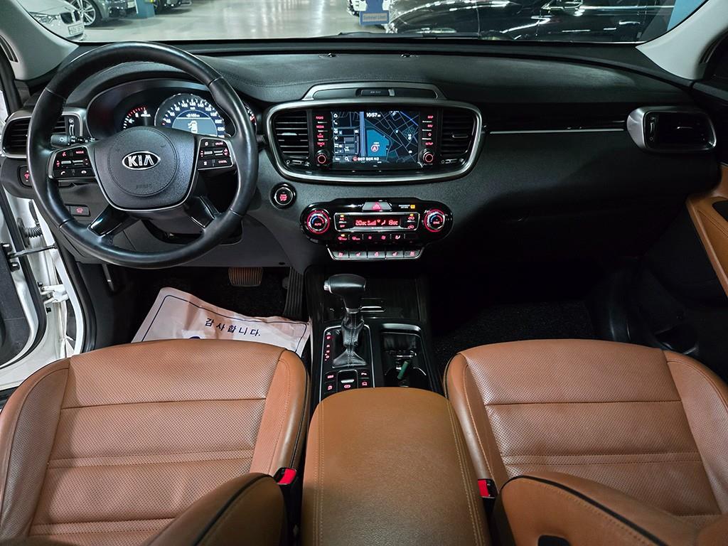 KIA Sorento - Vista 10
