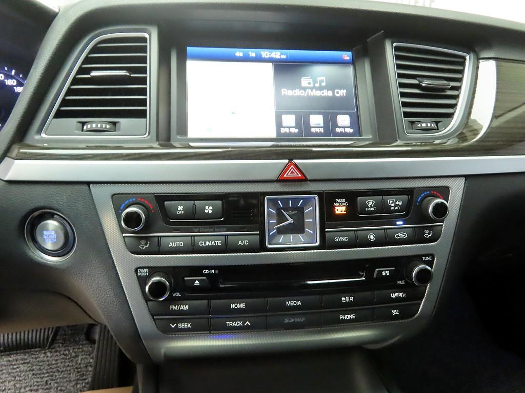 Genesis G80 - Vista 10