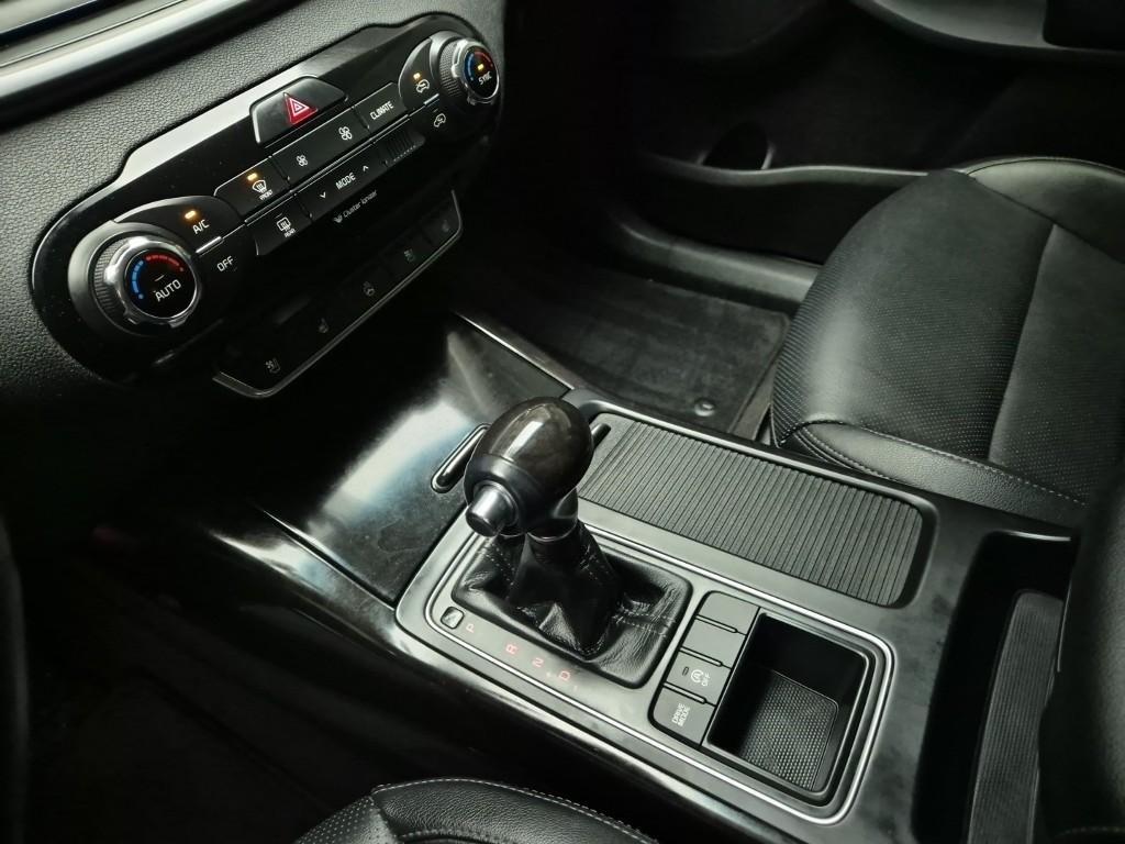 KIA Sorento - Vista 8