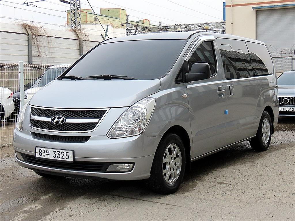 HYUNDAI Starex - Vista 2