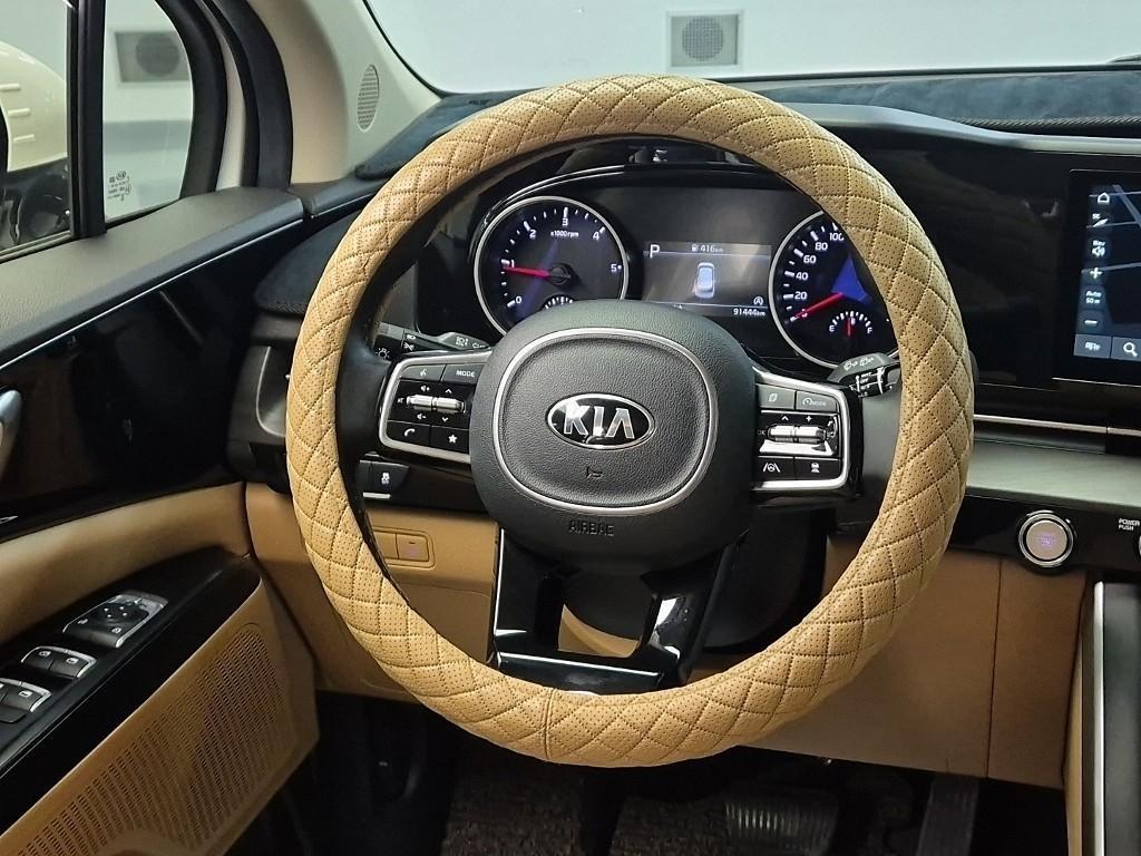 KIA Carnival - Vista 9