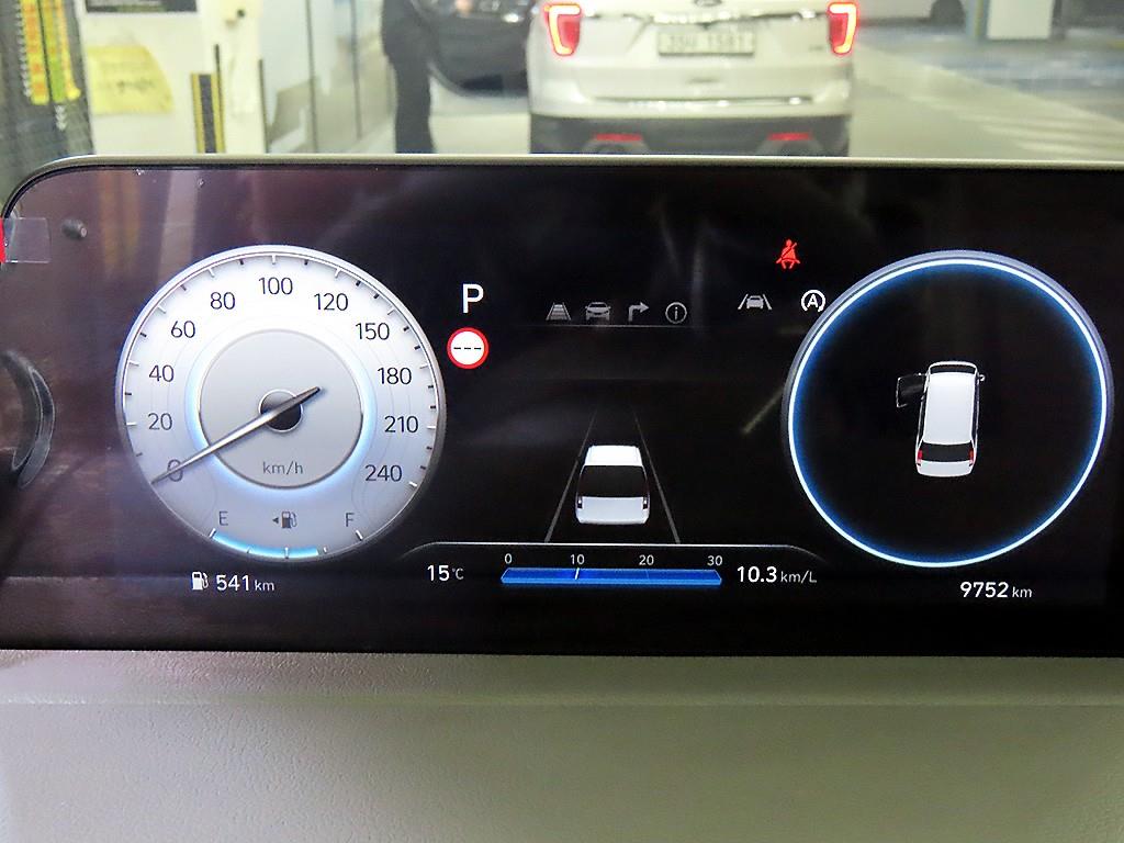 HYUNDAI Staria - Vista 10