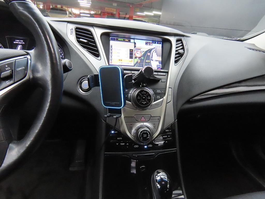 HYUNDAI Grandeur - Vista 9