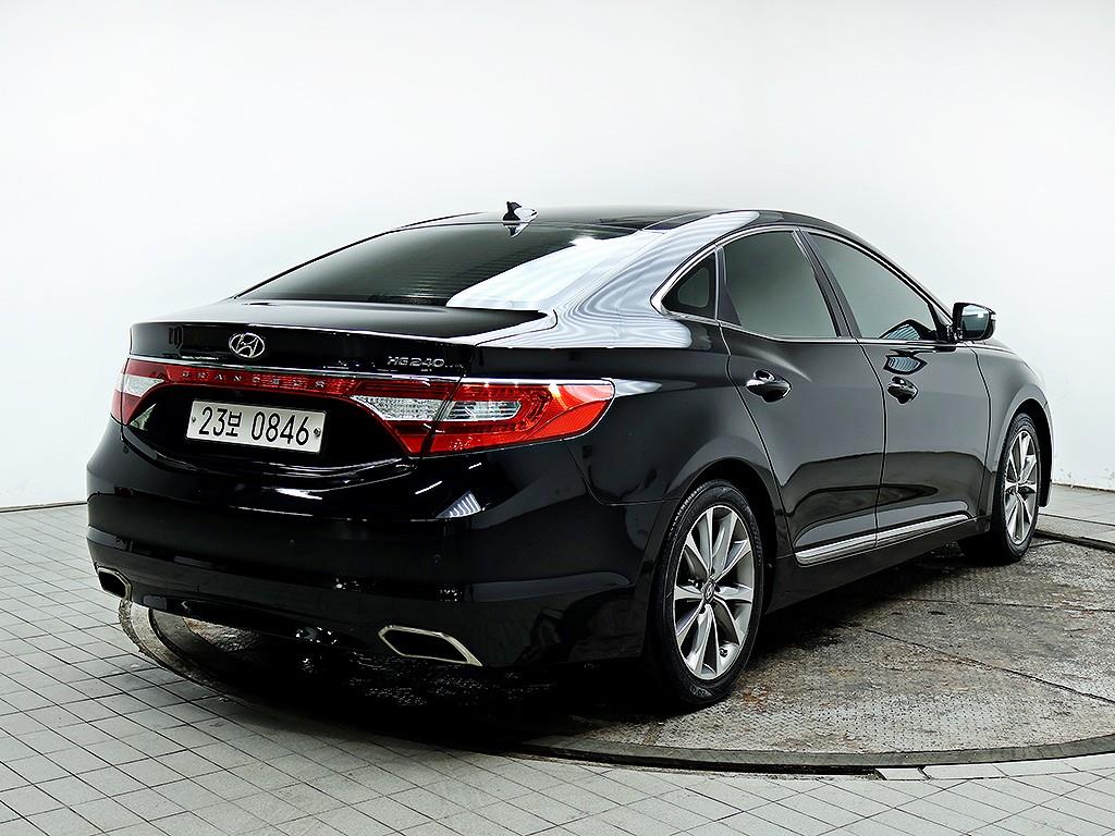 HYUNDAI Grandeur - Vista 7