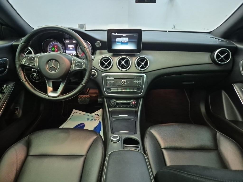 Mercedes Benz CLA Class - Vista 7