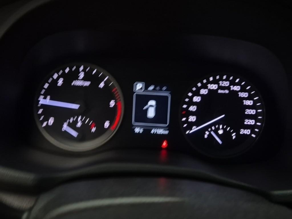 HYUNDAI Tucson 2017 Gris - Importación desde Corea - HF Imports Iquique - Foto 16