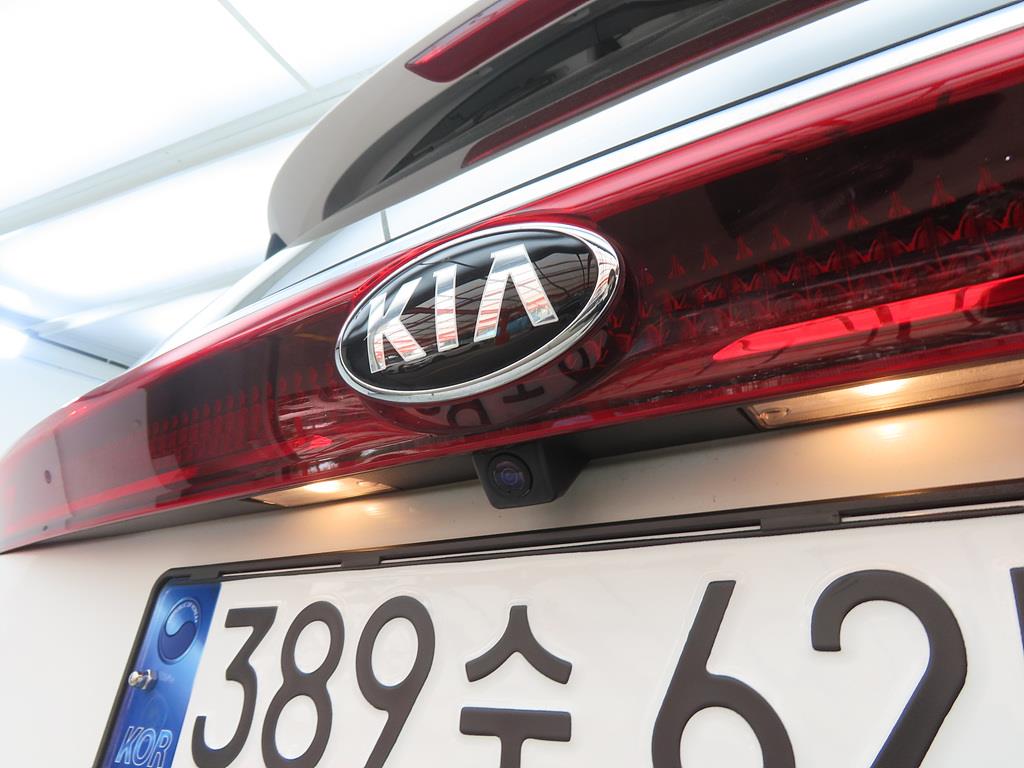 KIA Carnival 2021 Blanco - Importación desde Corea - HF Imports Iquique - Foto 15