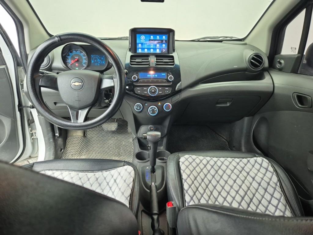 Chevrolet Spark - Vista 5