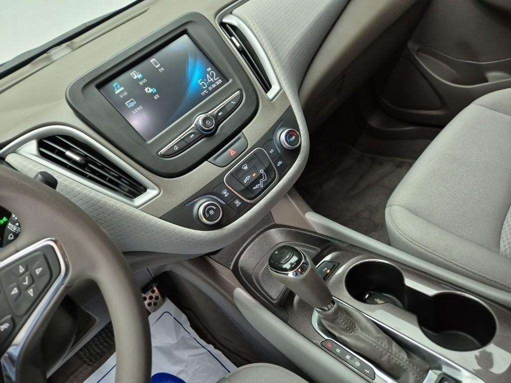 Chevrolet Malibu - Vista 8