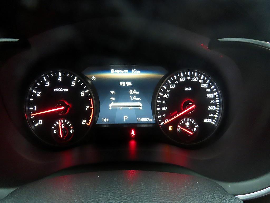 KIA Stinger - Vista 6