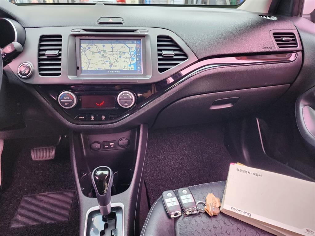 KIA Morning - Vista 11