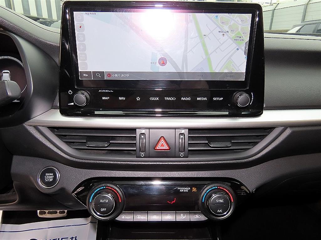 KIA K3 2022 Blanco - Importación desde Corea - HF Imports Iquique - Foto 13