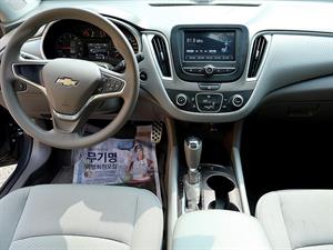 Chevrolet Malibu - Vista 10