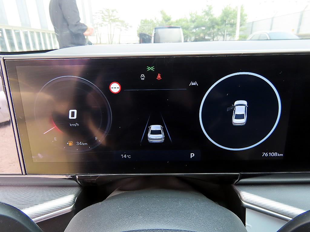 HYUNDAI Grandeur - Vista 9