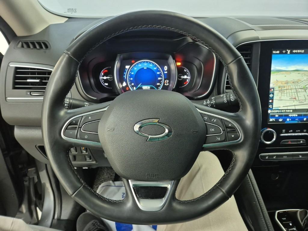 SAMSUNG QM6 - Vista 9