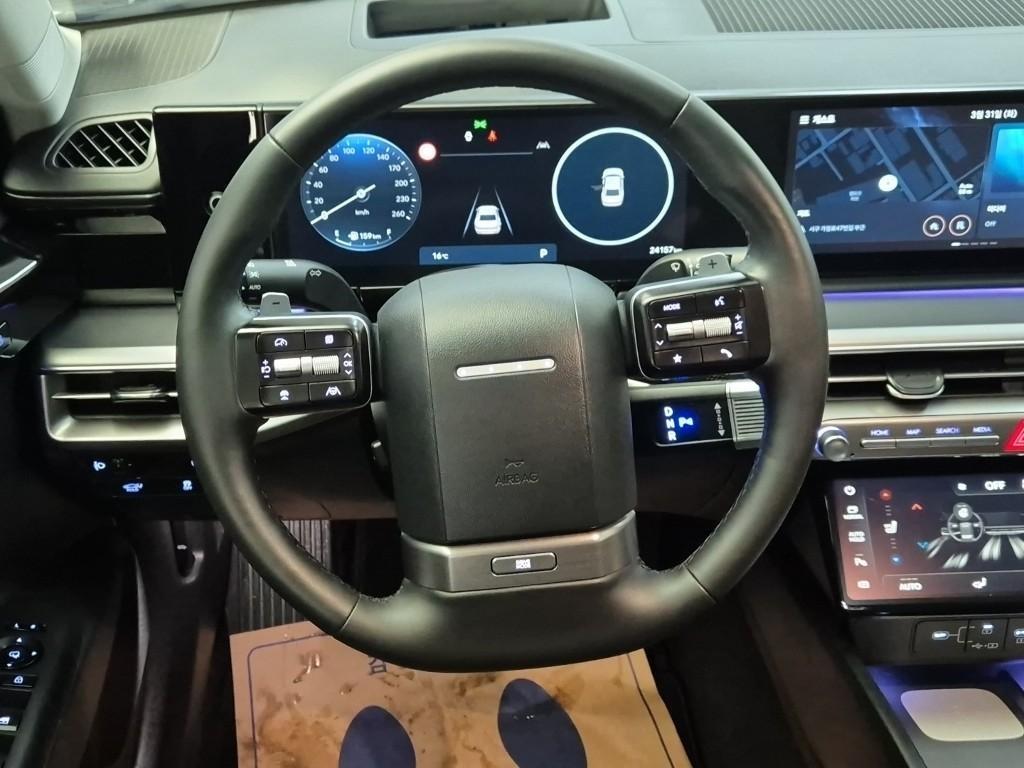 HYUNDAI Grandeur - Vista 9