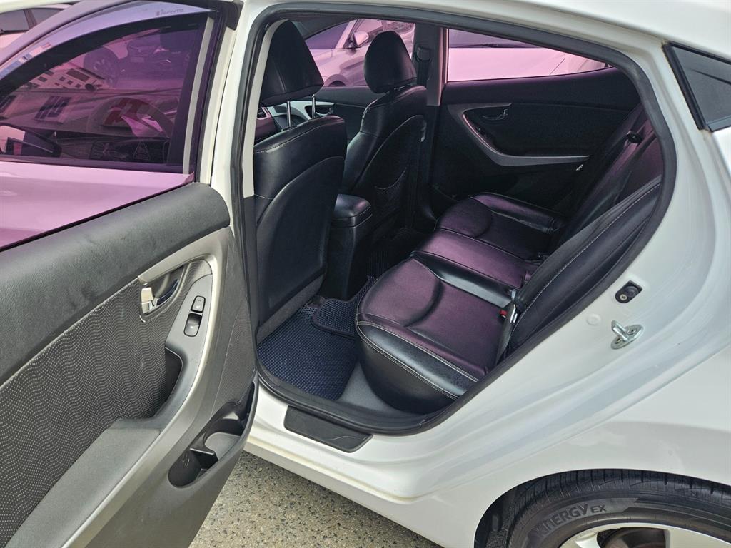 HYUNDAI Avante 2012 Blanco - Importación desde Corea - HF Imports Iquique - Foto 14