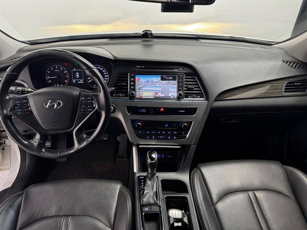 HYUNDAI Sonata - Vista 8