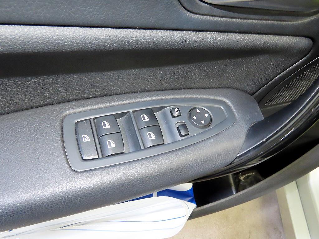 BMW 1 series 2017 Plateado - Importación desde Corea - HF Imports Iquique - Foto 13