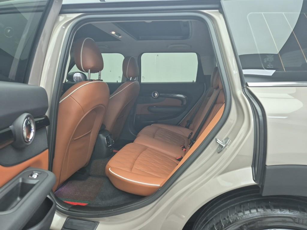 Mini Clubman - Vista 12