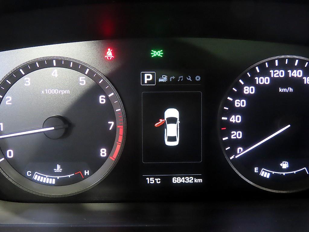 HYUNDAI Sonata - Vista 9