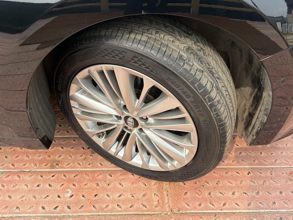 HYUNDAI Aslan - Vista 8