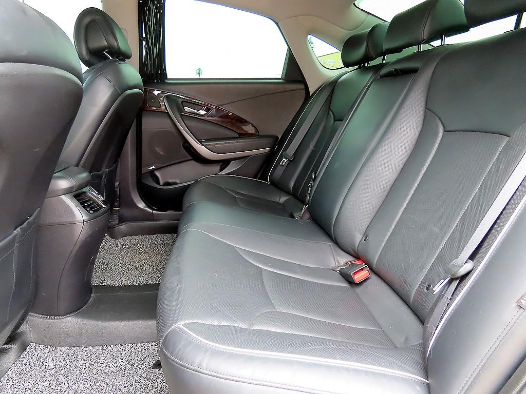 HYUNDAI Aslan - Vista 6