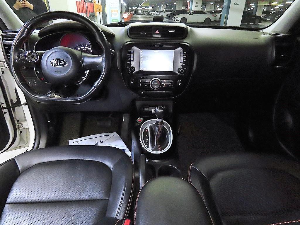 KIA Soul - Vista 10