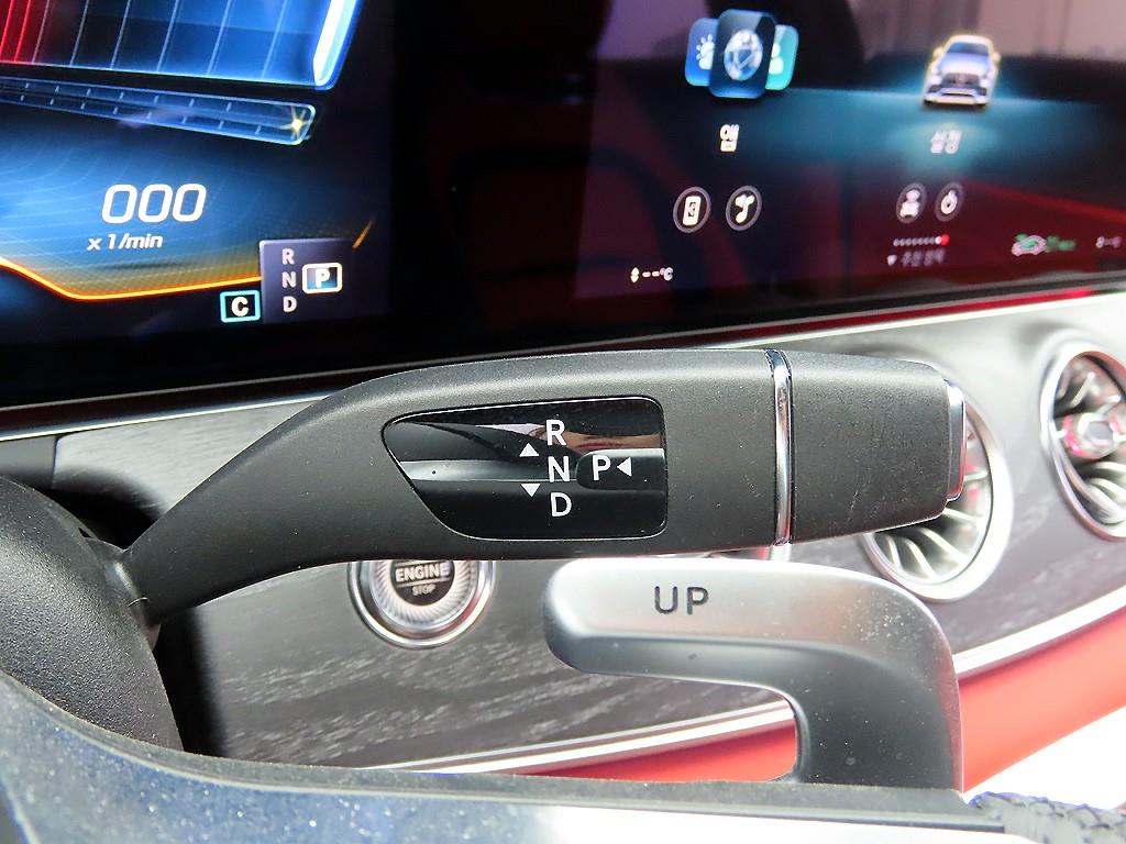 Mercedes Benz AMG GT - Vista 11