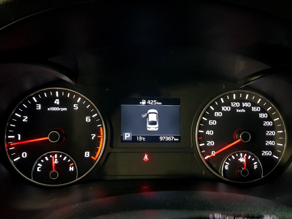 KIA K5 - Vista 7