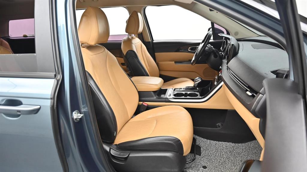 KIA Carnival 2021 Gris - Importación desde Corea - HF Imports Iquique - Foto 10