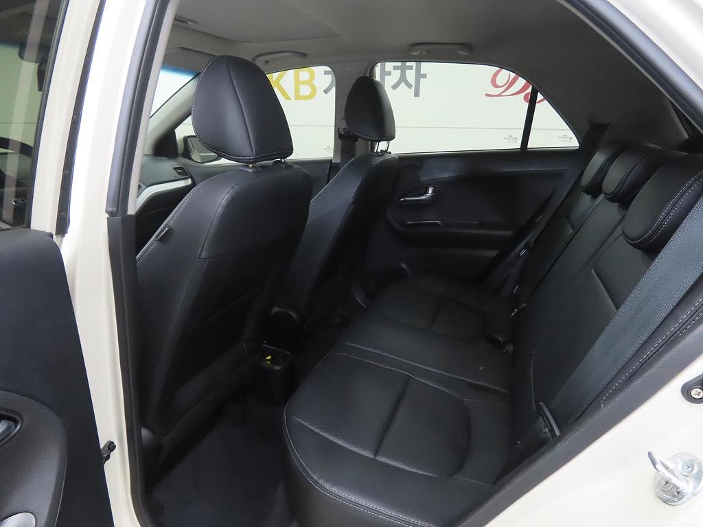 KIA Morning - Vista 6