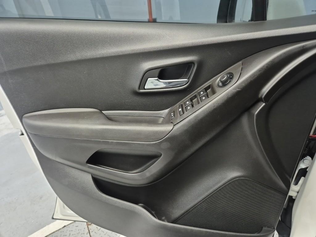 Chevrolet Trax 2014 Blanco - Importación desde Corea - HF Imports Iquique - Foto 17