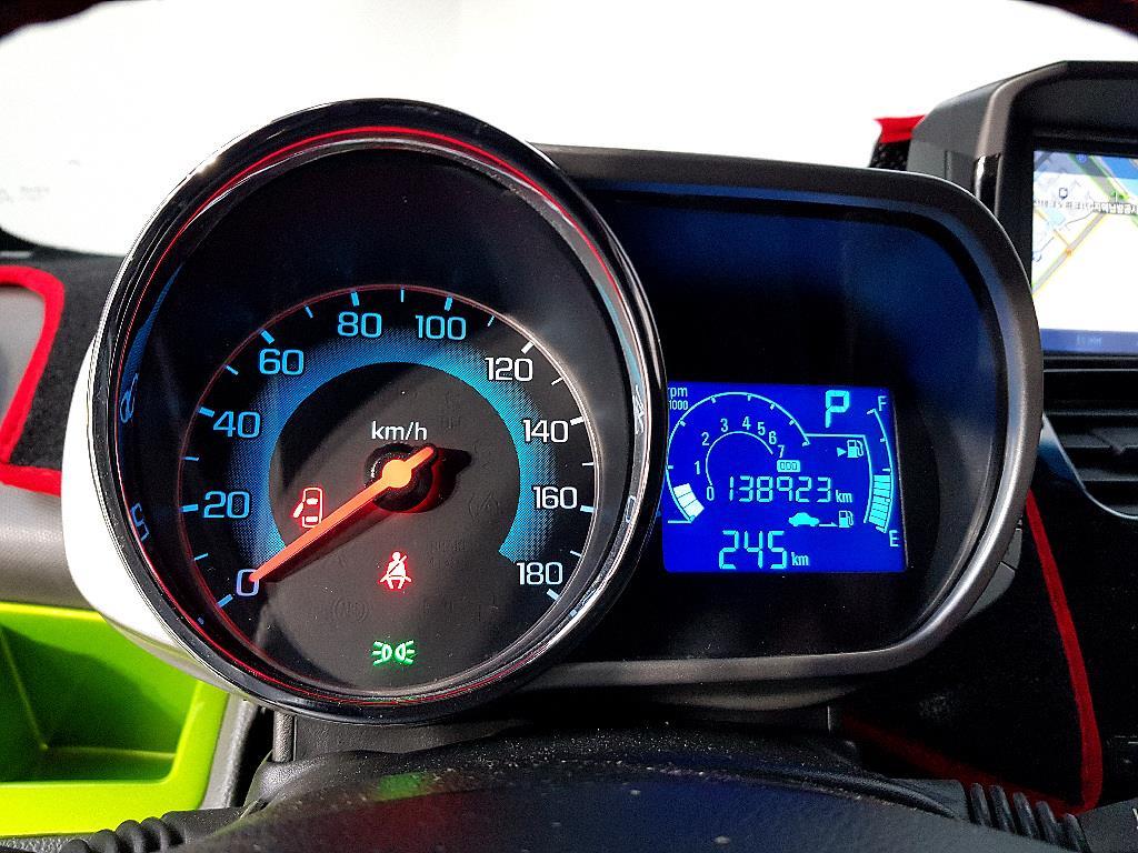 Chevrolet Spark - Vista 6