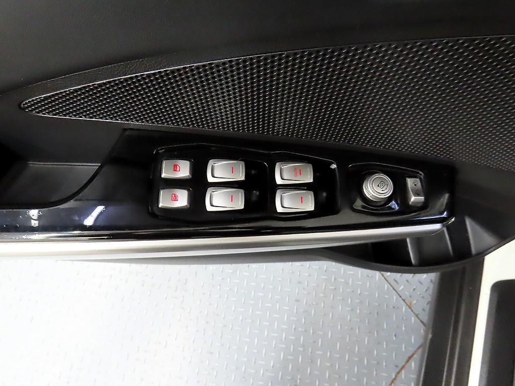 Ssangyong Tivoli - Vista 11