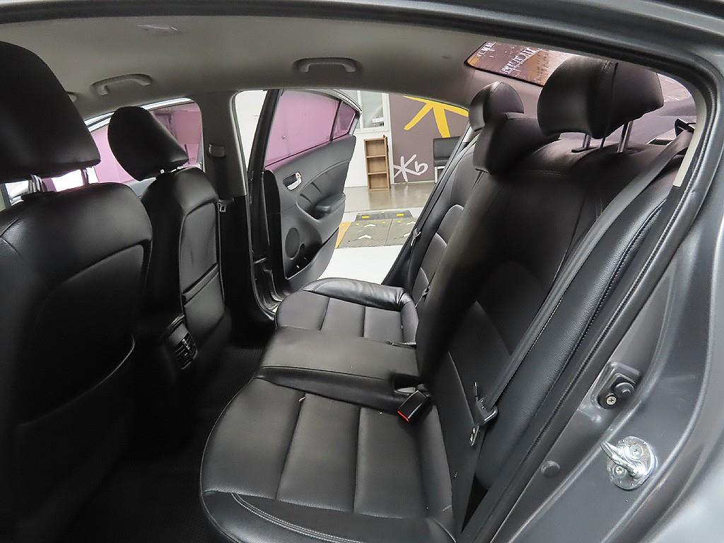 KIA K3 2015 Gris - Importación desde Corea - HF Imports Iquique - Foto 8