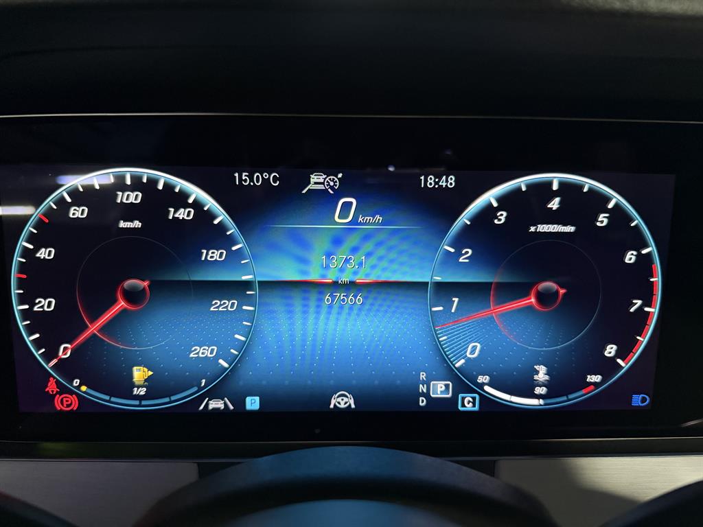 Mercedes Benz E class - Vista 7