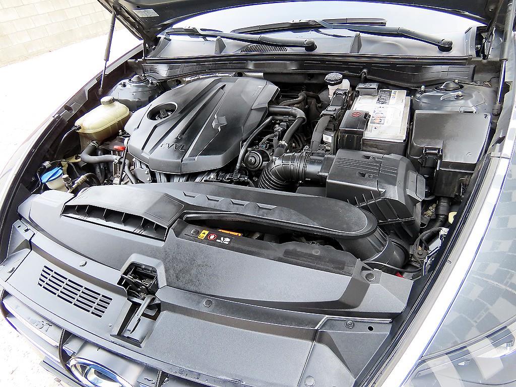 HYUNDAI Sonata - Vista 11