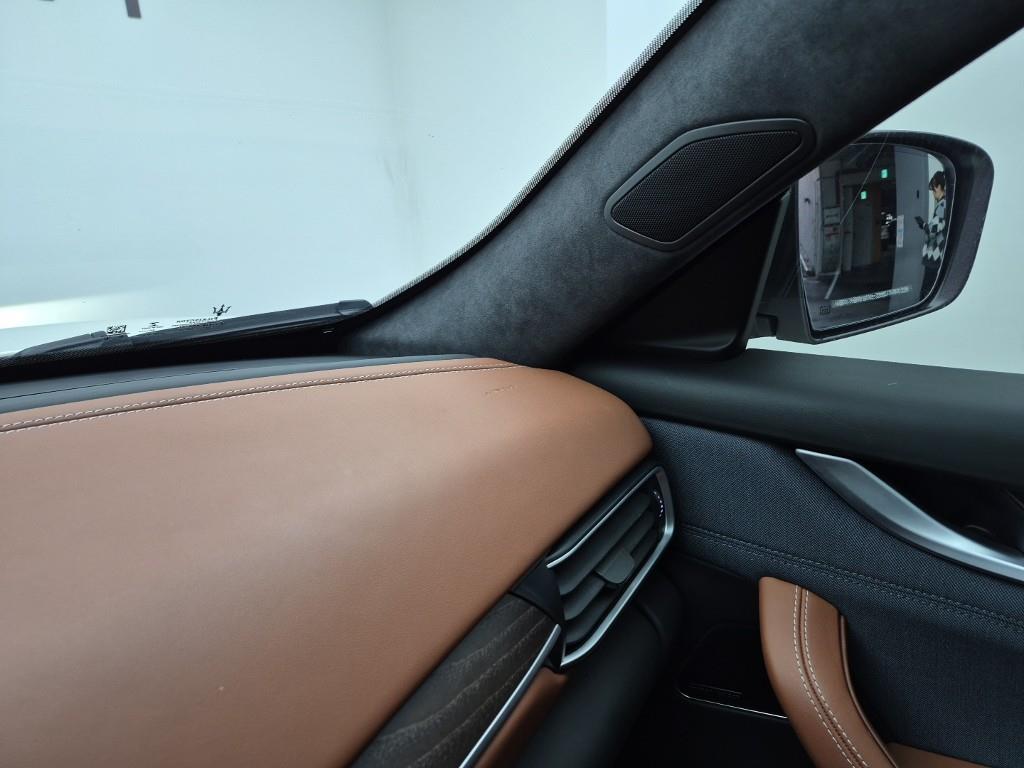 Maserati Levante 2020 Blanco - Importación desde Corea - HF Imports Iquique - Foto 17