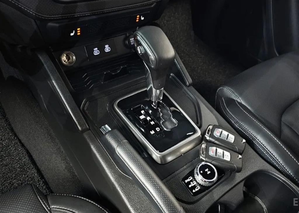 Ssangyong Musso - Vista 9