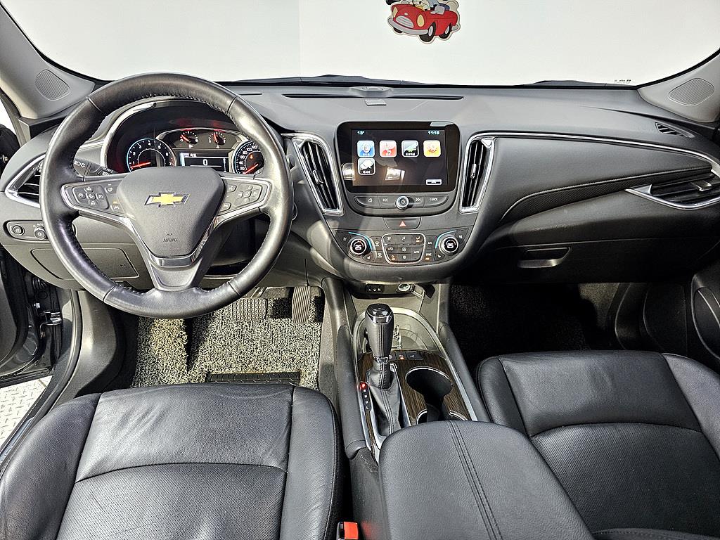 Chevrolet Malibu - Vista 5