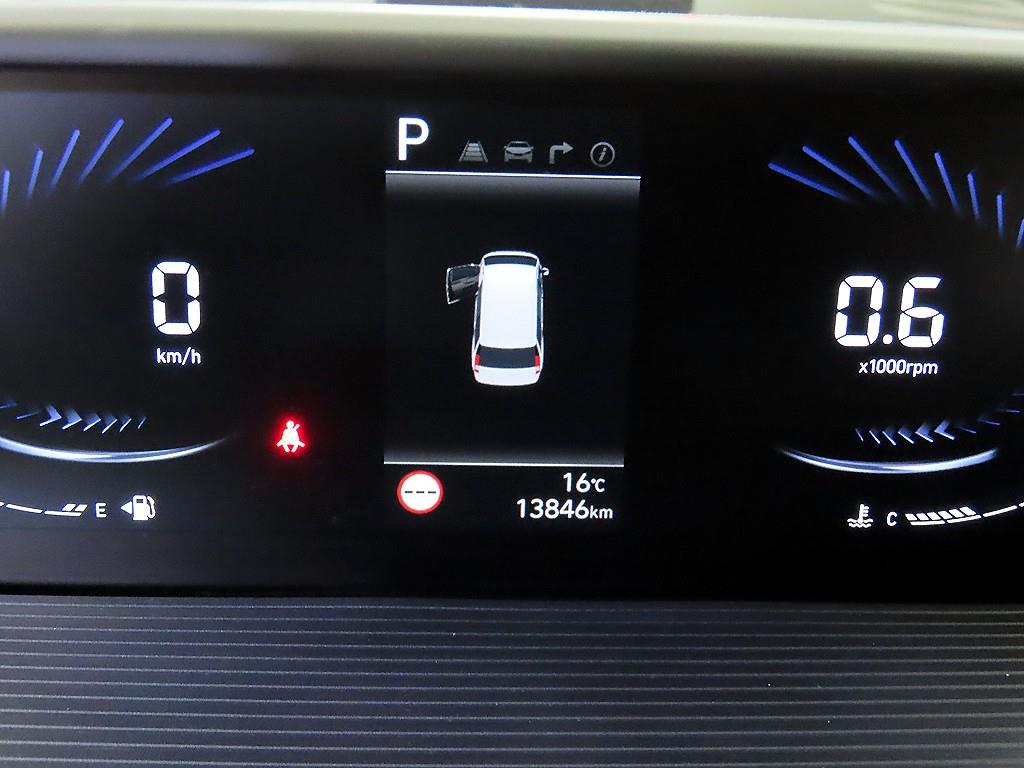 HYUNDAI Staria - Vista 9