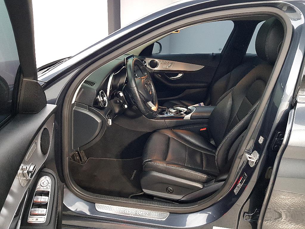 Mercedes Benz C Class - Vista 8