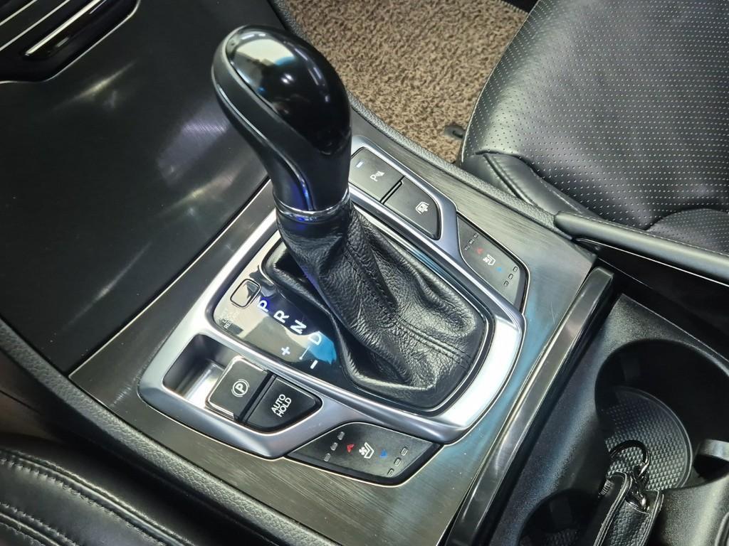 HYUNDAI Grandeur - Vista 8