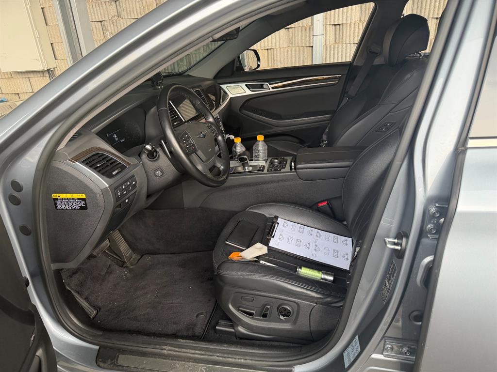 Genesis G80 - Vista 5