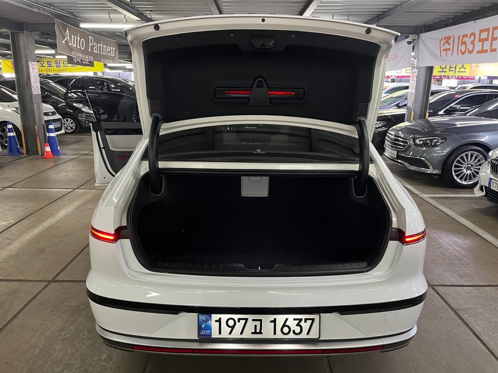 HYUNDAI Grandeur - Vista 6