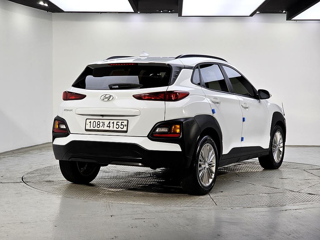 HYUNDAI Kona - Vista 4